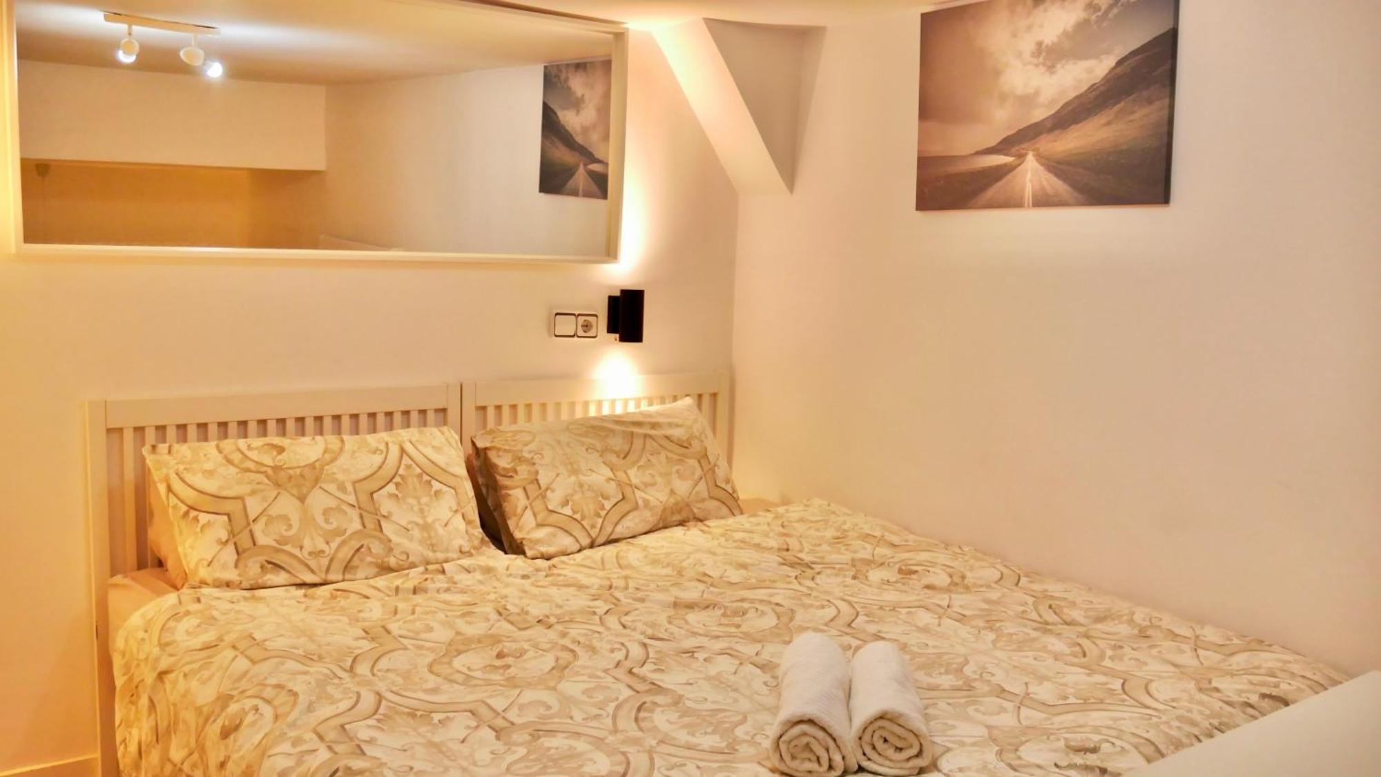 Apartmán Duplex La Latina Centro Madrid Exteriér fotografie